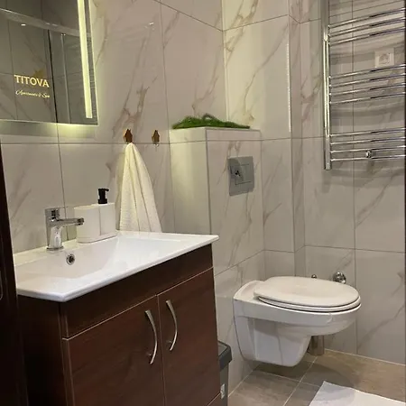 アパート Istra_28 Titova